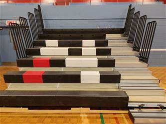 2 Gradins escamotables Sheridan